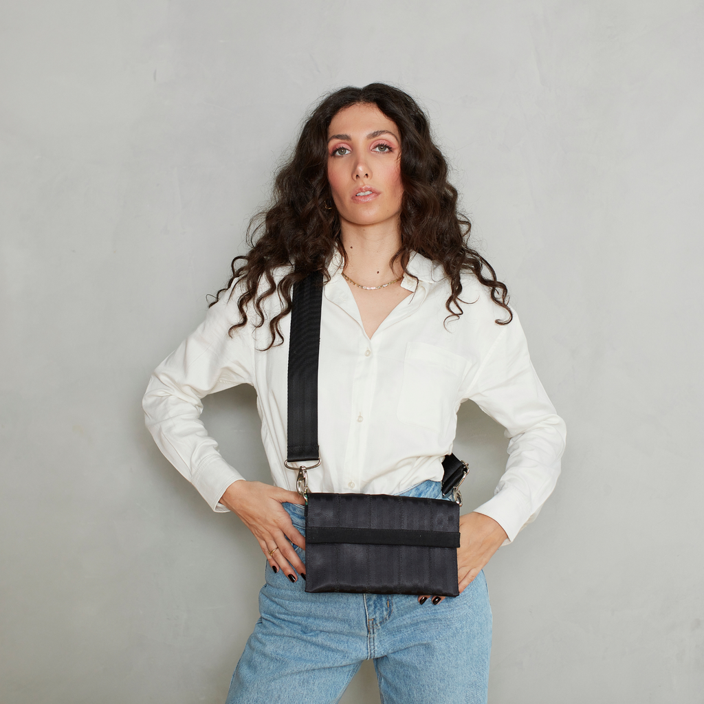 Yuzefi Bom Mini Napa Leather Shoulder Bag in White | Lyst